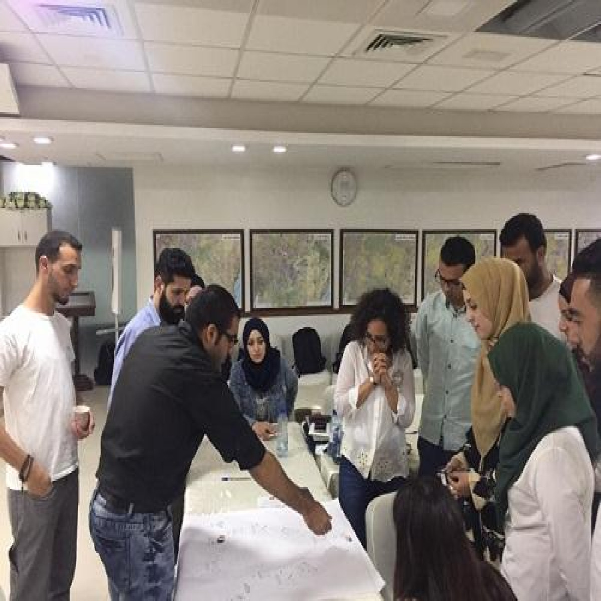 مركز حملة يدرّب مدربين في مشروع الأمان الرقمي