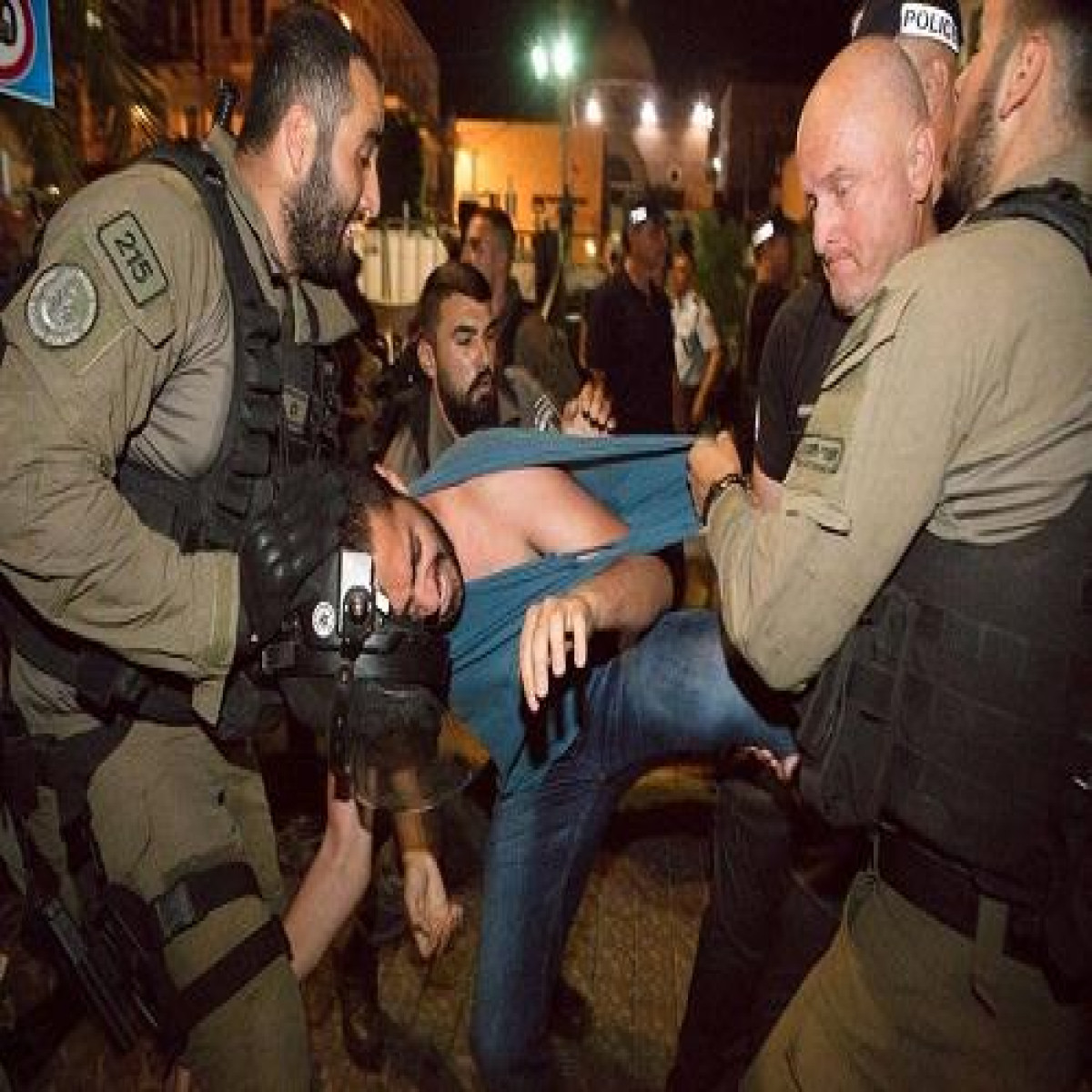 منظمات المجتمع المدني الفلسطينية تطالب:   الإفراج الفوري عن جميع المعتقلين في التظاهرة السلمية في حيفا  والتحقيق في استعمال الشرطة للقوة الوحشية والمكثّفة ضدهم